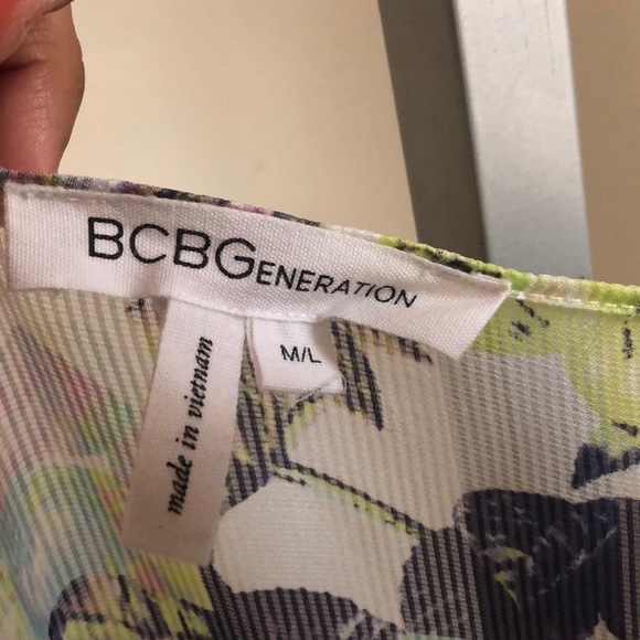 BCBGeneration sheer floral kimono - Picture 4 of 5